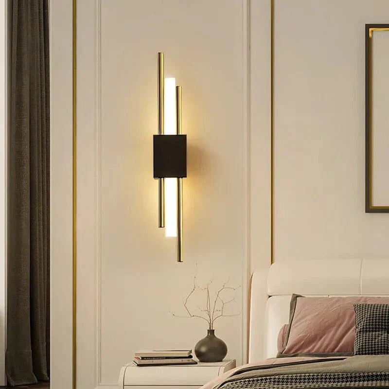 VIOLARA - Black and Gold Modern Wall Light