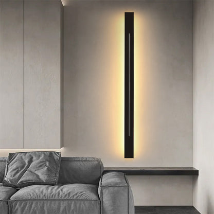 ILLUMORA - Slanke LED IJzeren Wandlamp