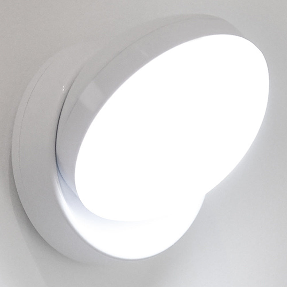 ILLUMO - Stick-On Motion Sensor Rotatable LED Light