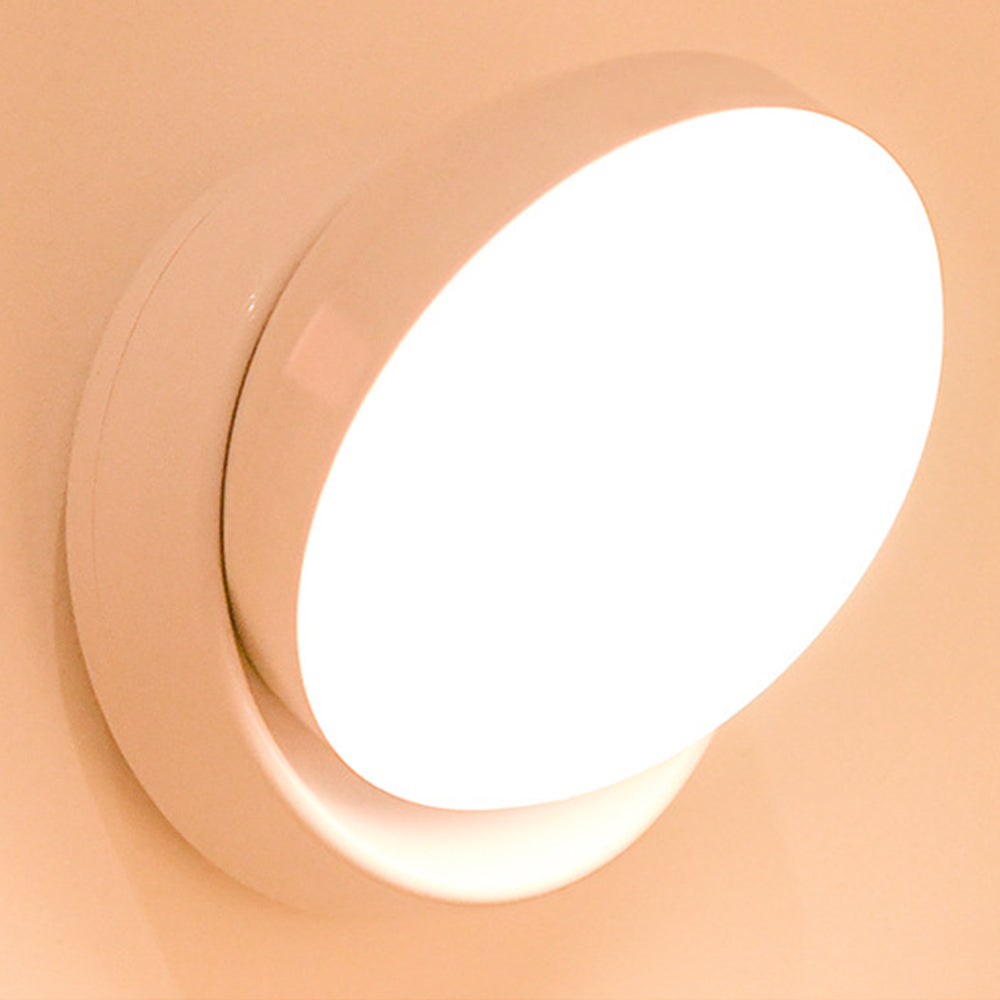 ILLUMO - Stick-On Motion Sensor Rotatable LED Light