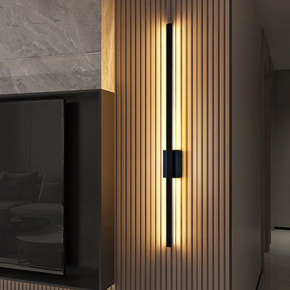 ELOXA - Minimalistische ijzeren wandlamp